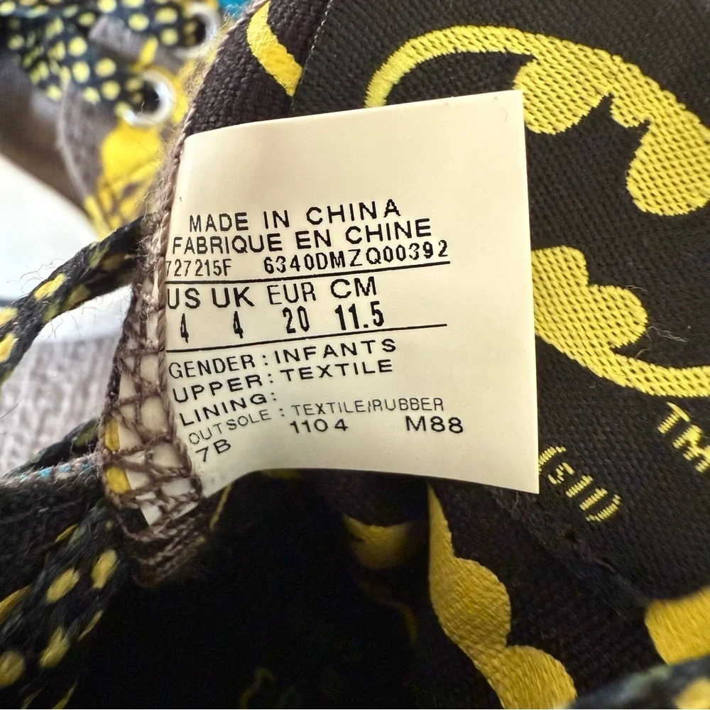 Converse Babies Batman Chuck Taylor All Star High Top Sneakers Black Yellow Sz 4
